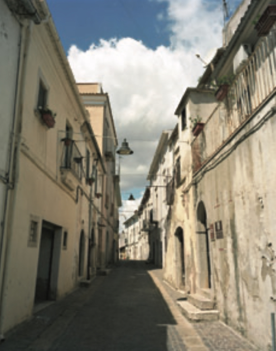 Roberto-Daddona-Via-dei-Santis-2014-Lattesa-galerieLWS